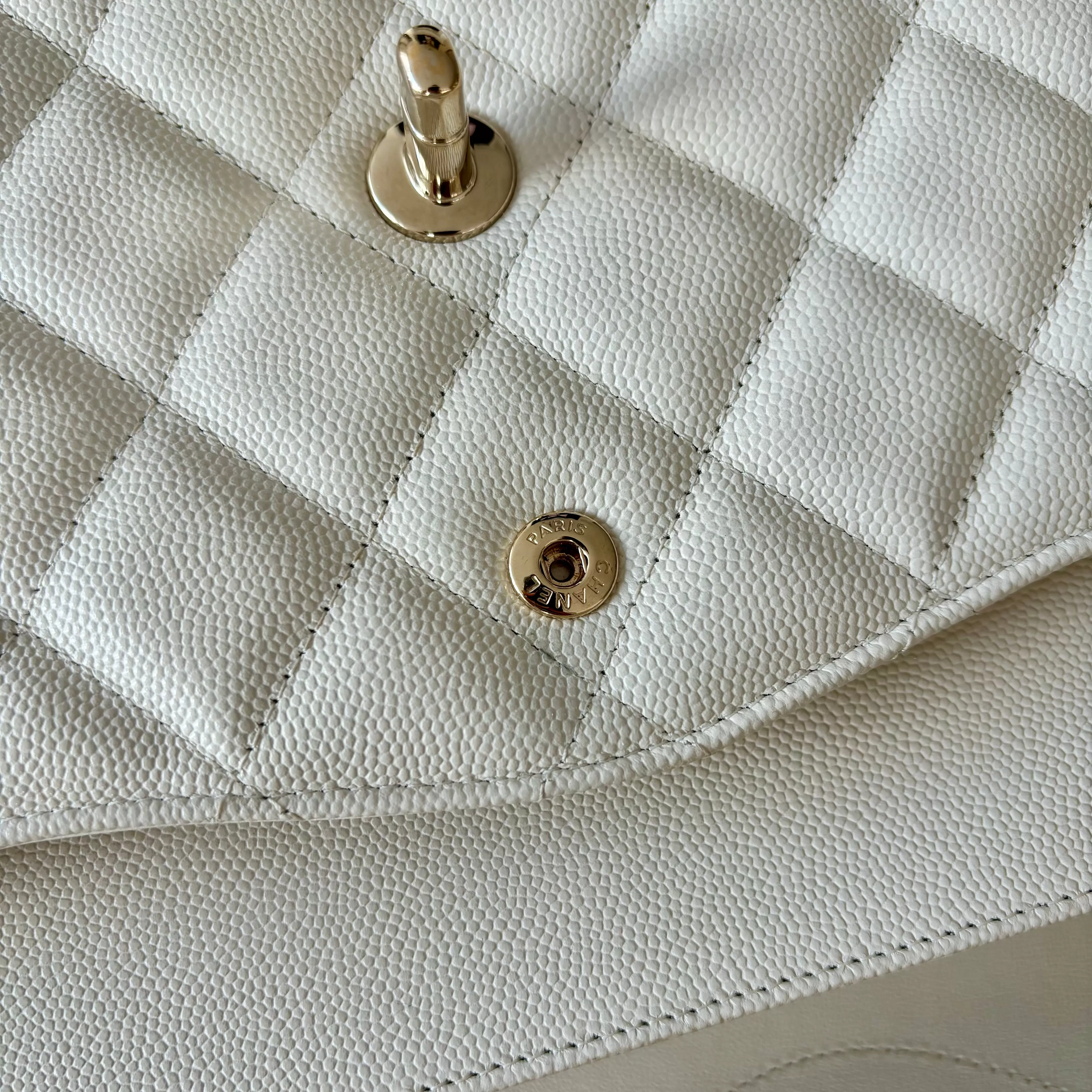 Chanel Classic Flap Bag Jumbo