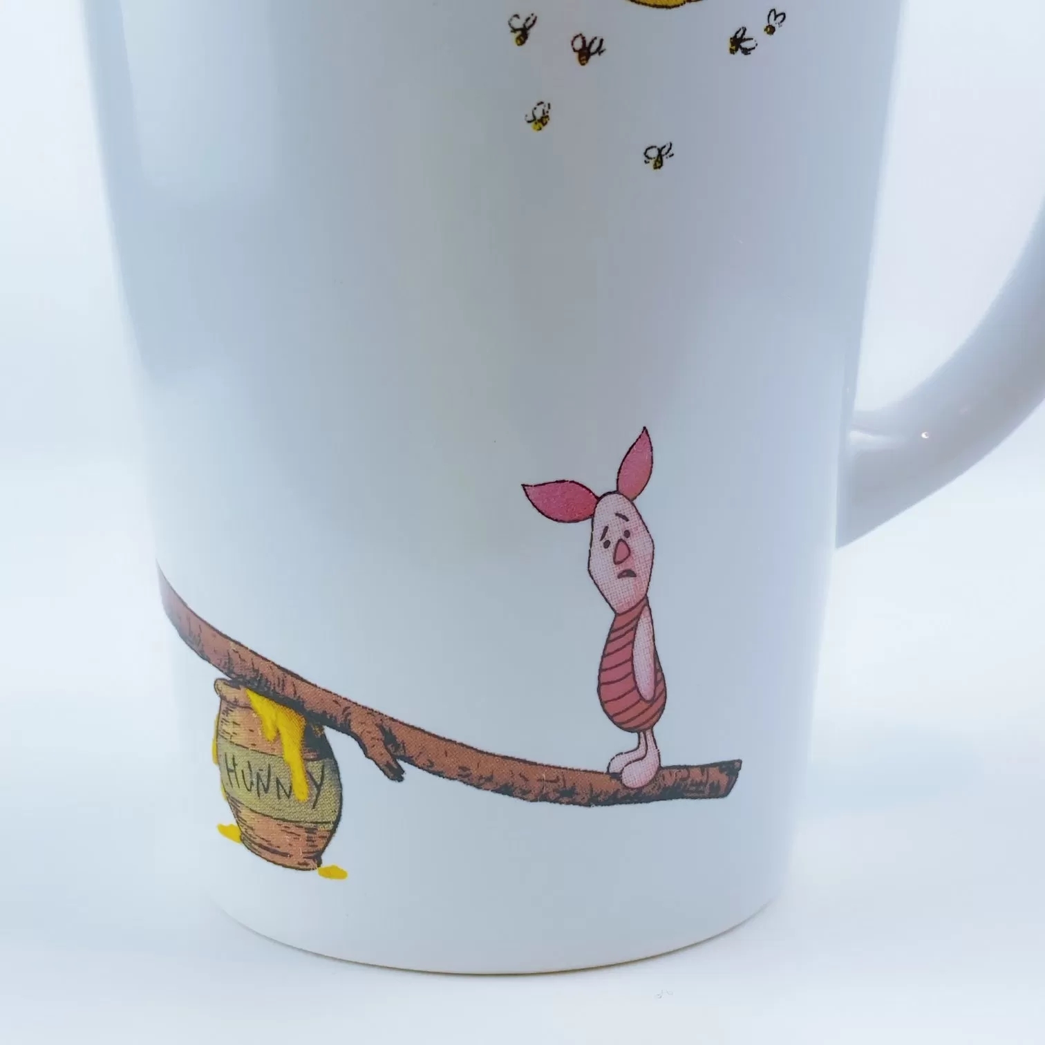 Disney Winnie the Pooh Honey Pot Ladder Latte Long Sleek Ceramic Mug Cup 18oz