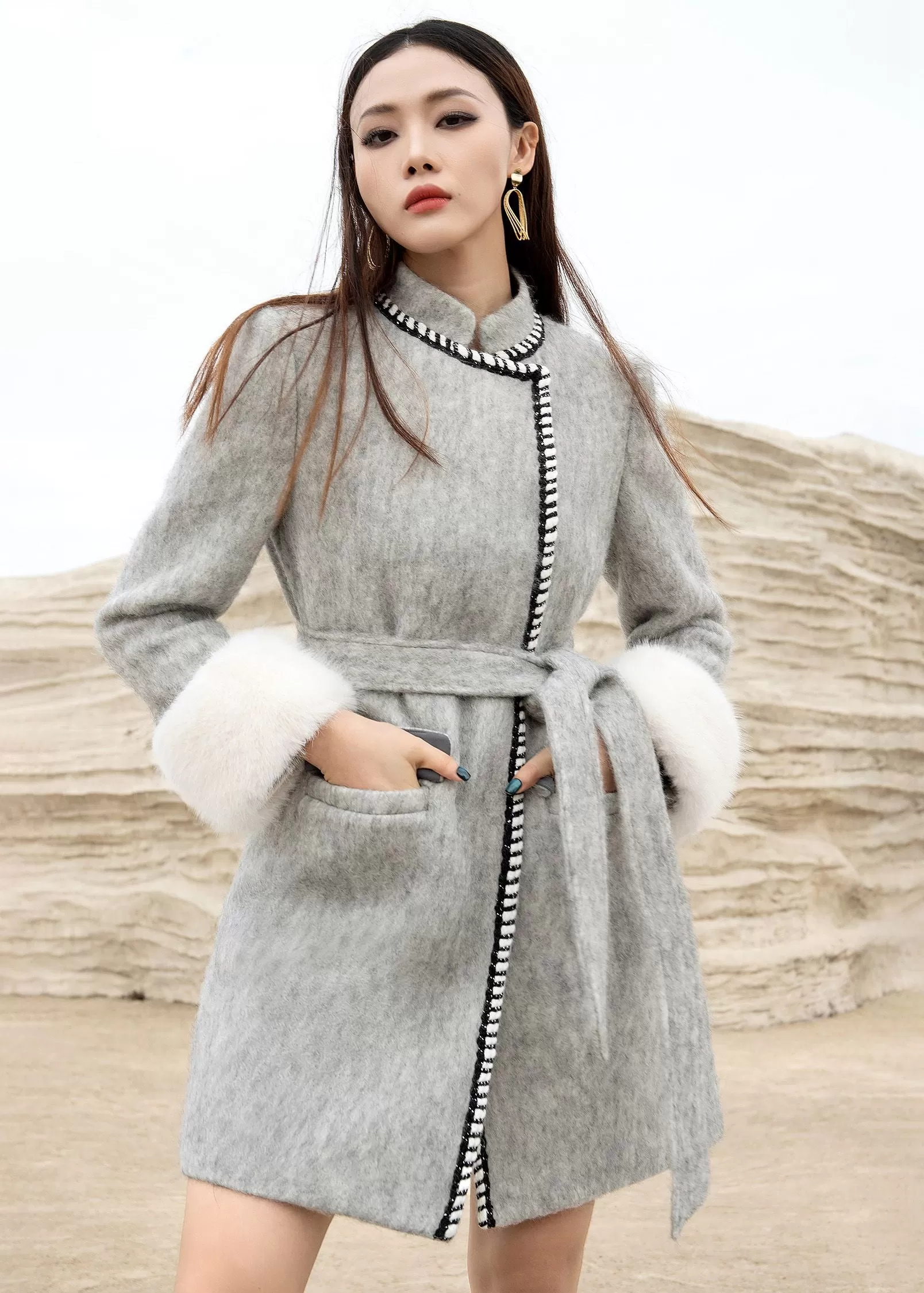 Gray Wool Down Coat Cuffs detachable fox fur