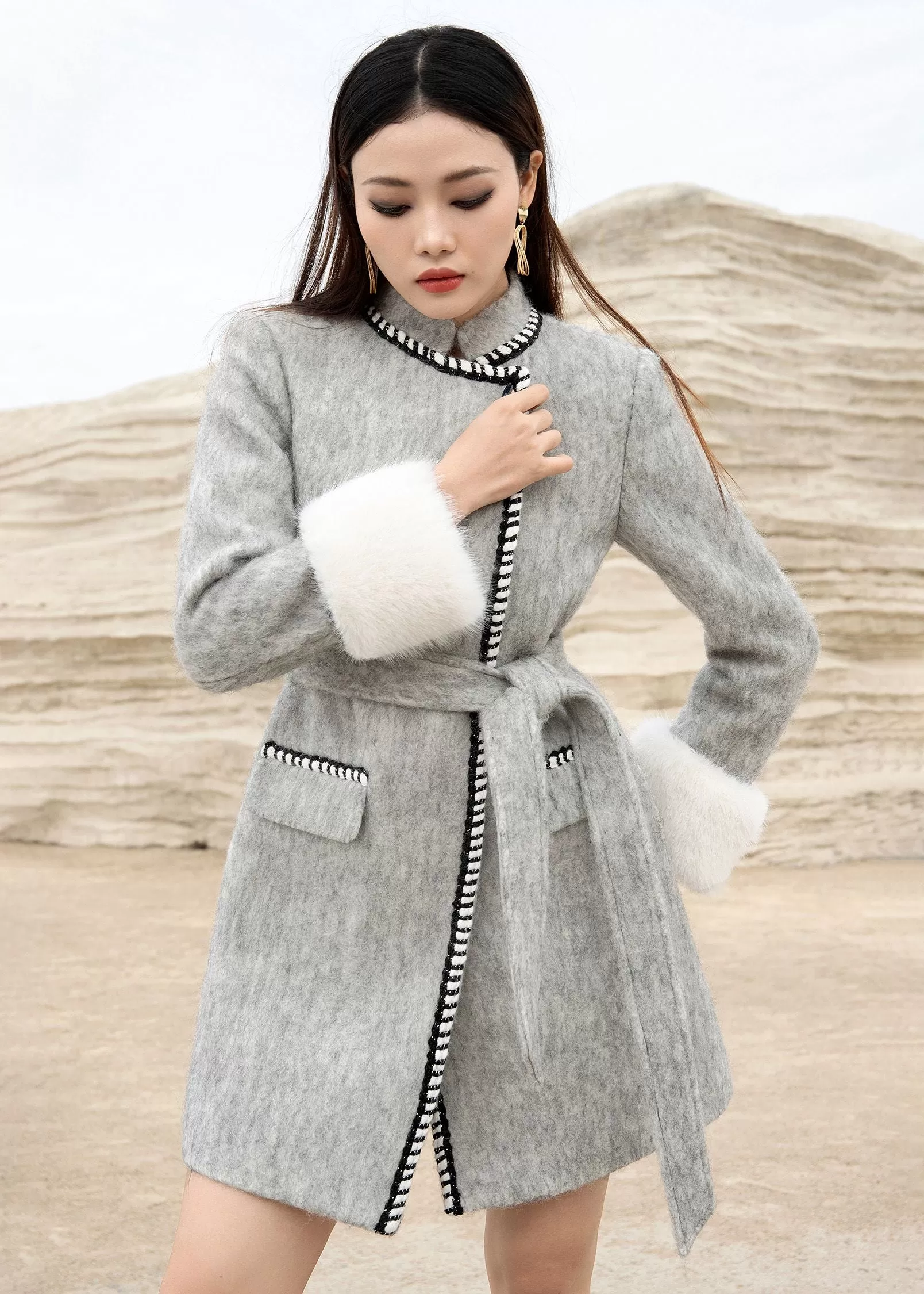 Gray Wool Down Coat Cuffs detachable fox fur