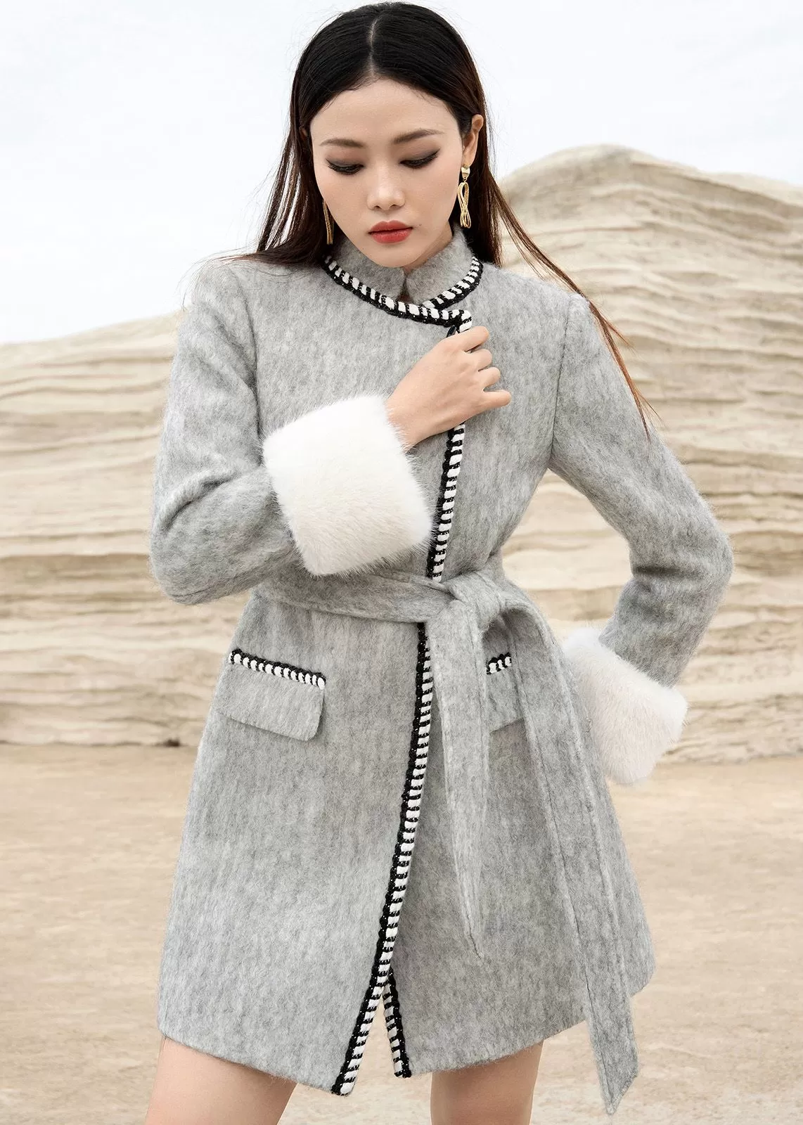 Gray Wool Down Coat Cuffs detachable fox fur