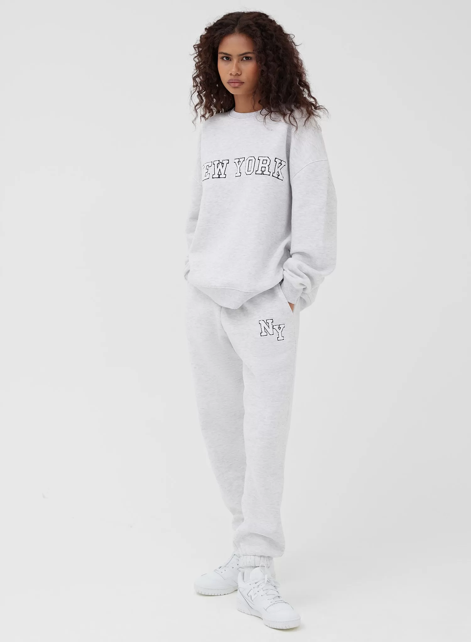 Grey New York Oversized Sweatshirt – Savannah