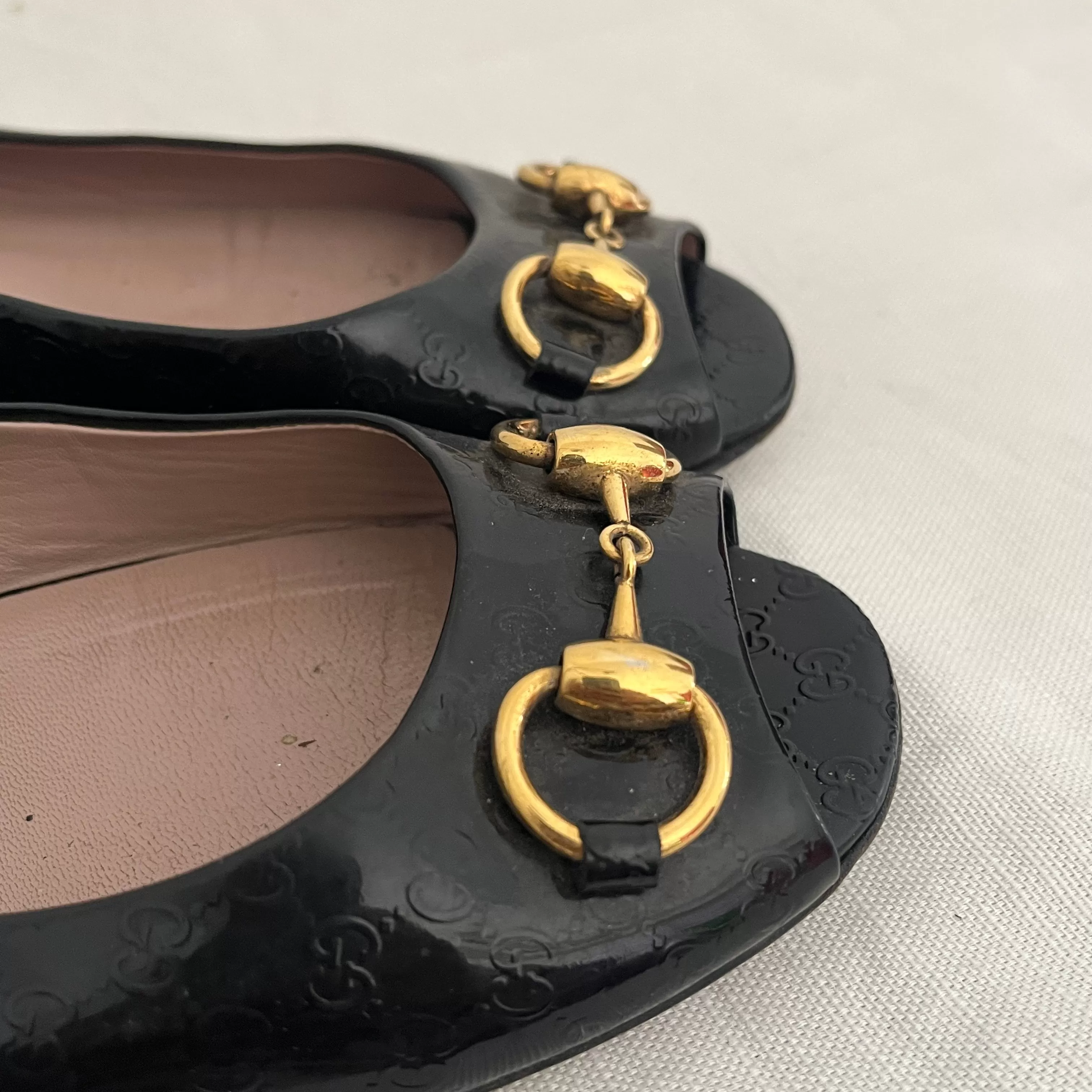 Gucci Black Patent Peep-toe Horse-bit Flats | Pre Loved |