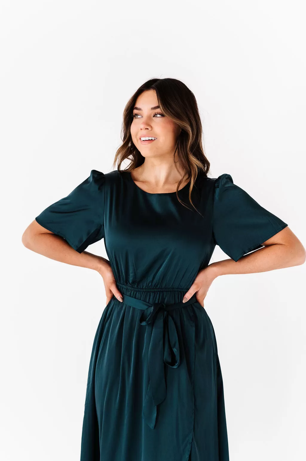 Hollie Tie Dress in Hunter Green