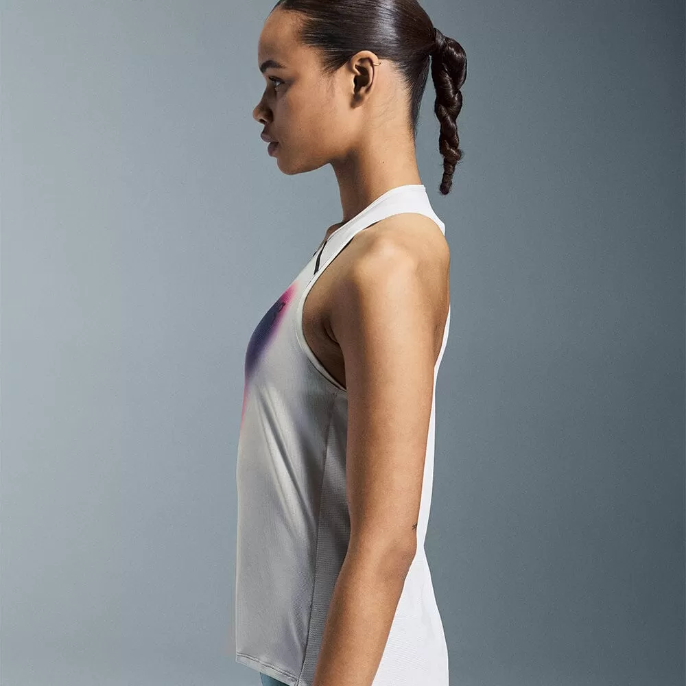 On Women's Performance Tank - Prism Capsule