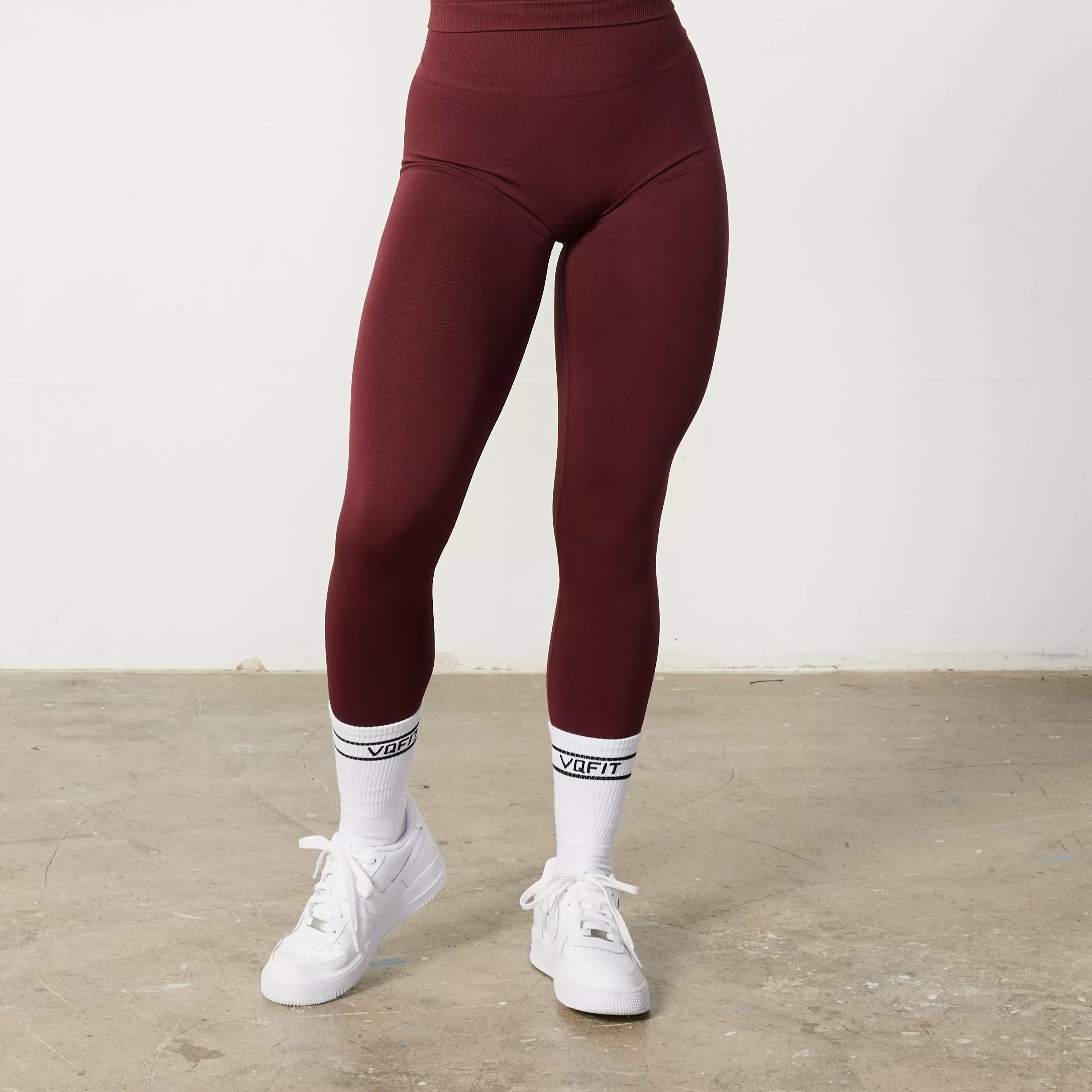 Vanquish Elevate Seamless Burgundy Leggings